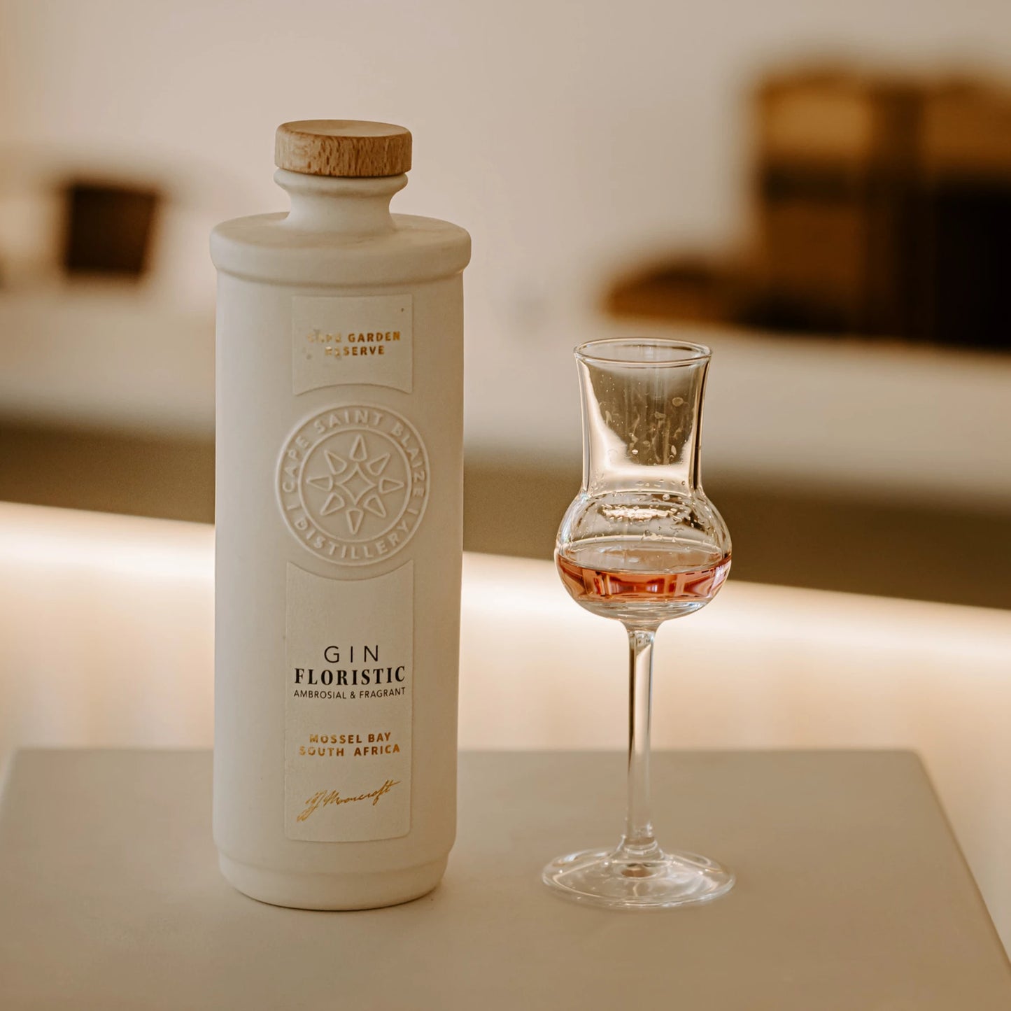 Floristischer Gin